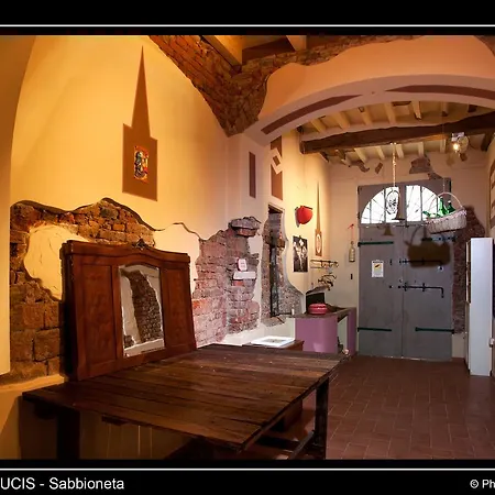 Bed & Breakfast Domus Lucis *